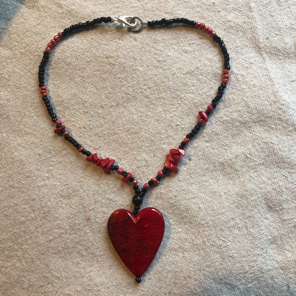 Fun Folk Heart Collier Necklace (with gift box!) - Picture 1 of 4